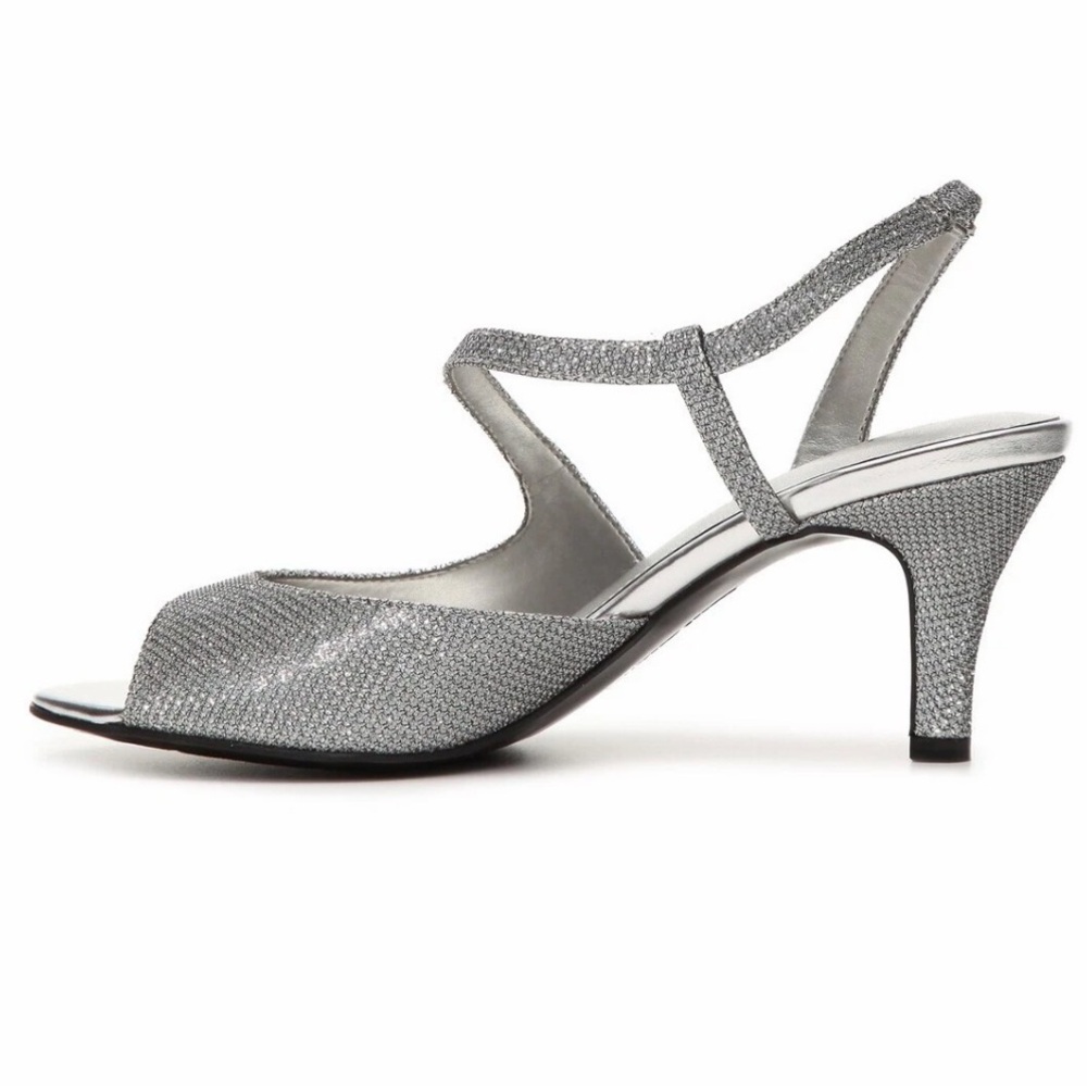 Kelly & Katie Shimmering silver Heels - Picture 8 of 8